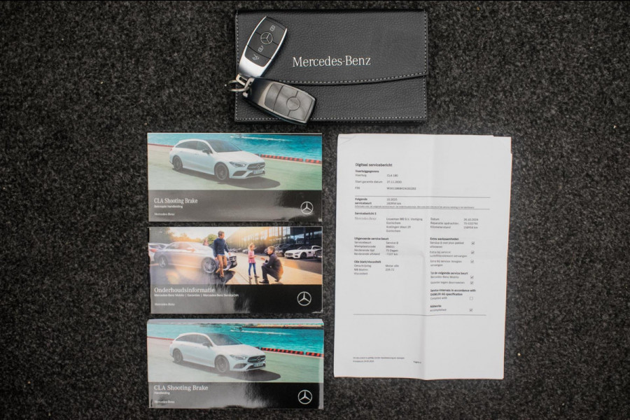 Mercedes-Benz CLA-Klasse Shooting Brake 180 Business Solution AMG Night Edition ORG NL [ Pano Sfeer Matrix Memory El Trekhaak ]