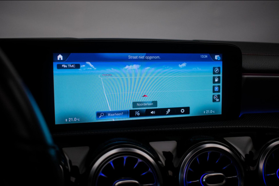 Mercedes-Benz CLA-Klasse Shooting Brake 180 Business Solution AMG Night Edition ORG NL [ Pano Sfeer Matrix Memory El Trekhaak ]