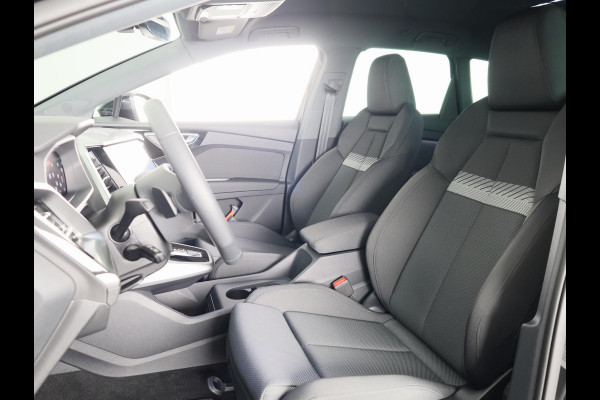 Audi Q4 e-tron 45 quattro Advanced edition 82 kWh 286pk | Navigatie | Adaptieve cruise controle | 20 inch Lichtmetalen velgen | Audi Q4 e-tron 45 quattro Advanced edition 82 kWh 286pk | Navigatie | Adaptieve cruise controle | 20 inch Lichtmetalen velgen |