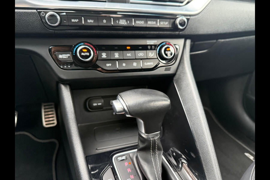 Kia Niro 1.6 GDi Hybrid ExecutiveLine - Automaat - Navi - Climate - Camera Kia Niro 1.6 GDi Hybrid ExecutiveLine - Automaat - Navi - Climate - Camera
