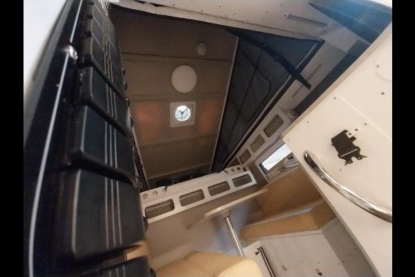 Toyota Hilux CAMPER OPBOUW *NIEUW* (€25.000,- ex.BTW) / €30.250,- incl. BTW