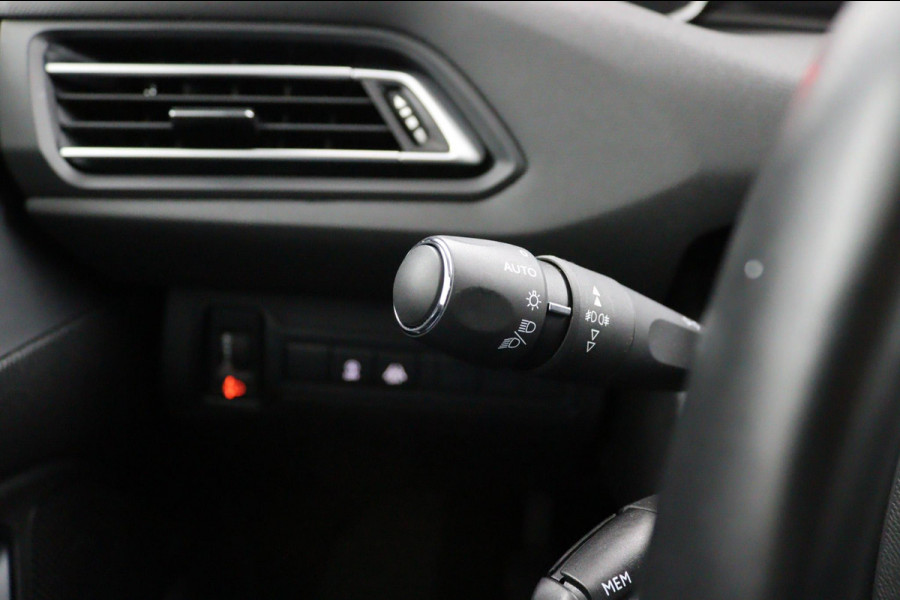 Peugeot 308 SW 1.2 PureTech*ECC*NAVI*CAM*HAAK*CRUISE*CARPLAY*