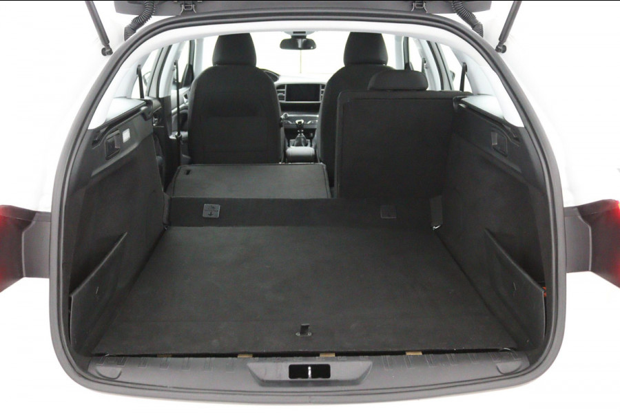 Peugeot 308 SW 1.2 PureTech*ECC*NAVI*CAM*HAAK*CRUISE*CARPLAY*