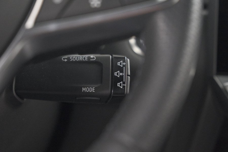 Renault Captur Mild Hybrid 160 EDC techno | Pack Winter | Camera | Adaptieve Cruise Control | Apple Carplay