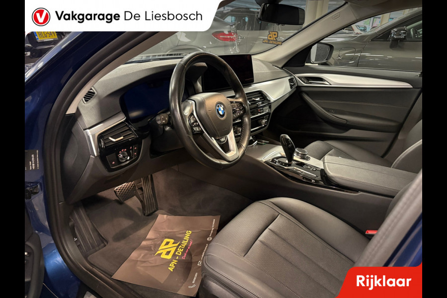 BMW 5 Serie Touring 530e Business Edition Plus / trekhaak / Leder / pdc / 360 camera