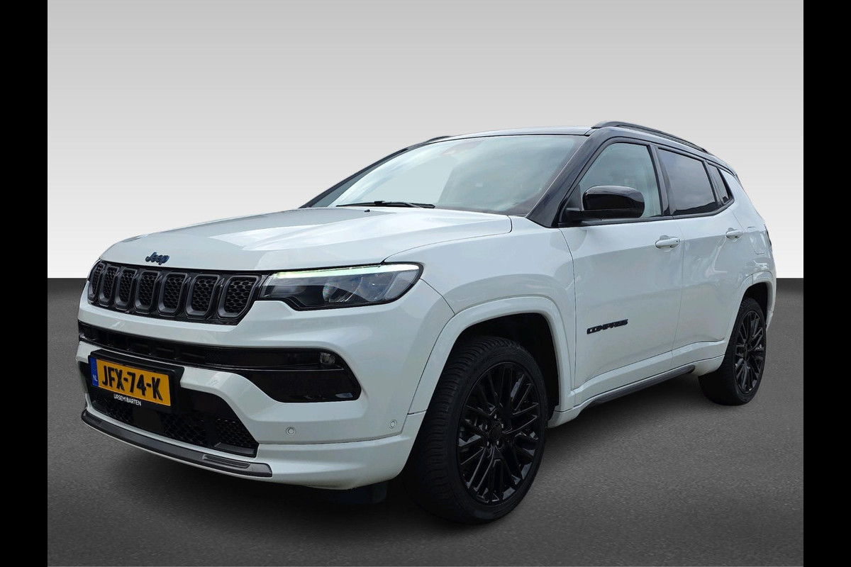 Jeep Compass 4xe 240 Plug-in Hybrid Electric S | Automaat | 4x4 | Volleder | Stoelen Elektrisch | Achtrijcamera/Parkeersensoren | Jeep Compass 4xe 240 Plug-in Hybrid Electric S | Automaat | 4x4 | Volleder | Stoelen Elektrisch | Achtrijcamera/Parkeersensoren |