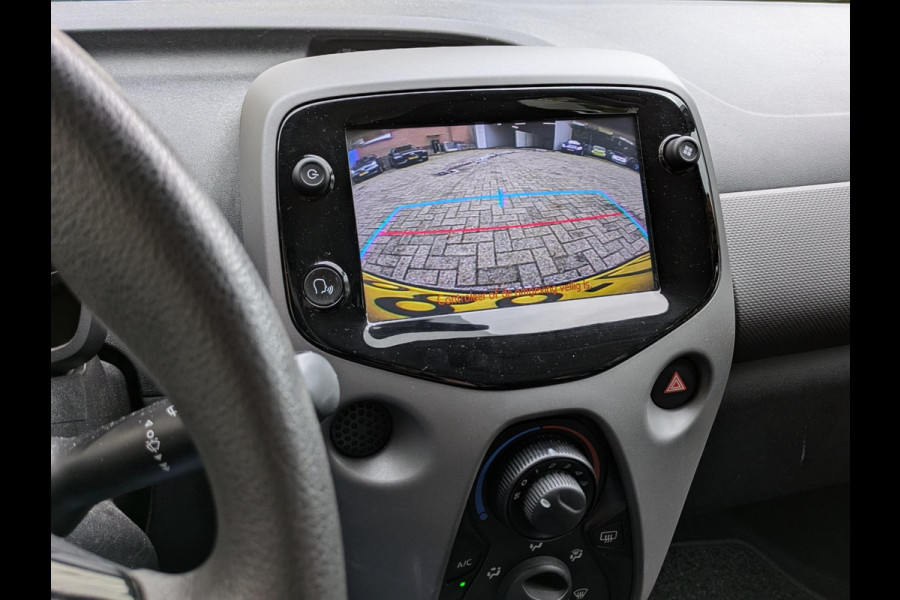 Peugeot 108 1.0 e-VTi Active|Apple-Carplay/Android-Auto|Achteruitrijcamera|Airco|DAB|Origineel-NL Peugeot 108 1.0 e-VTi Active|Apple-Carplay/Android-Auto|Achteruitrijcamera|Airco|DAB|Origineel-NL