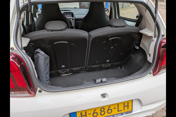 Peugeot 108 1.0 e-VTi Active|Apple-Carplay/Android-Auto|Achteruitrijcamera|Airco|DAB|Origineel-NL Peugeot 108 1.0 e-VTi Active|Apple-Carplay/Android-Auto|Achteruitrijcamera|Airco|DAB|Origineel-NL