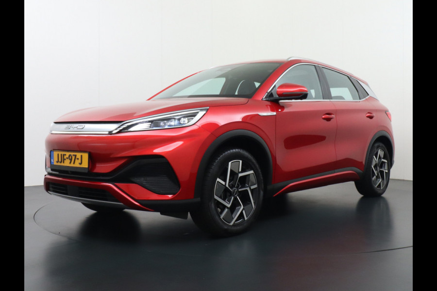 BYD ATTO 3 60kWh Design SOH 100% Panoramadak Leder+Elektr.Verst. Warmtepomp Adaptieve Cruise 360°Camera Apple Carplay Android Auto Elektr.A Verkeersbord detectie WiFi DAB Led Rijstrooksensor Keyless Smartphone Entry Fabrieksgarantie tot 15-12-2028/150.000km Garantie op de LFP Accu tot 15-12-2030/200.000km €44.000,- Nieuw! BYD ATTO 3 60kWh Design SOH 100% Panoramadak Leder+Elektr.Verst. Warmtepomp Adaptieve Cruise 360°Camera Apple Carplay Android Auto Elektr.A Verkeersbord detectie WiFi DAB Led Rijstrooksensor Keyless Smartphone Entry Fabrieksgarantie tot 15-12-2028/150.000km Garantie op de LFP Accu tot 15-12-2030/200.000km €44.000,- Nieuw!
