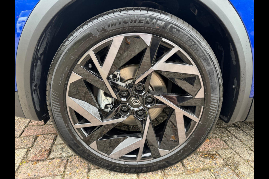 Renault Captur 1.3 mild hybrid 160 esprit Alpine Harman Kardon Sound / Camera / Navi / LM 19'' / Stuurwiel verw.