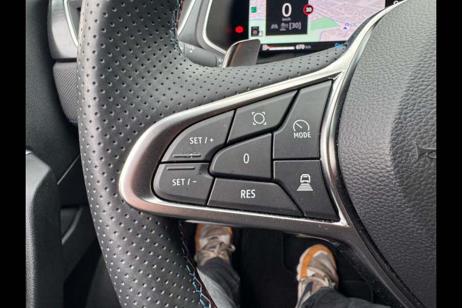 Renault Captur 1.3 mild hybrid 160 esprit Alpine Harman Kardon Sound / Camera / Navi / LM 19'' / Stuurwiel verw.