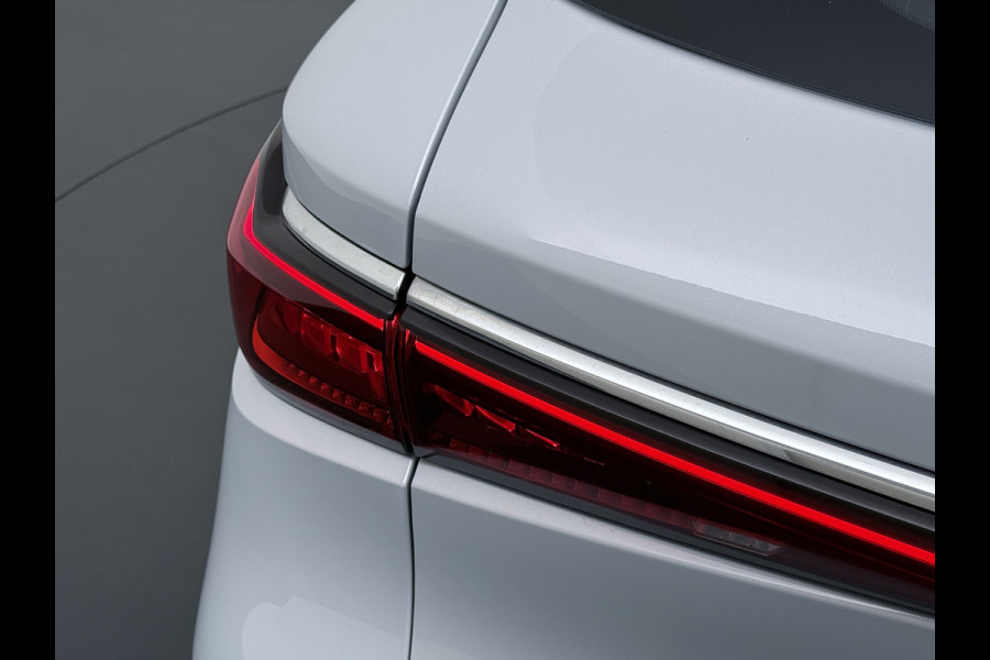 BYD ATTO 3 60kWh Design SOH 100% Panoramadak Leder+Elektr.Verst. Warmtepomp Adaptieve Cruise 360°Camera Apple Carplay Android Auto Elektr.A Verkeersbord detectie WiFi DAB Led Rijstrooksensor Keyless Smartphone Entry Fabrieksgarantie tot 20-12-2028/150.000km Garantie op de LFP Accu tot 20-12-2030/200.000km €44.000,- Nieuw! BYD ATTO 3 60kWh Design SOH 100% Panoramadak Leder+Elektr.Verst. Warmtepomp Adaptieve Cruise 360°Camera Apple Carplay Android Auto Elektr.A Verkeersbord detectie WiFi DAB Led Rijstrooksensor Keyless Smartphone Entry Fabrieksgarantie tot 20-12-2028/150.000km Garantie op de LFP Accu tot 20-12-2030/200.000km €44.000,- Nieuw!