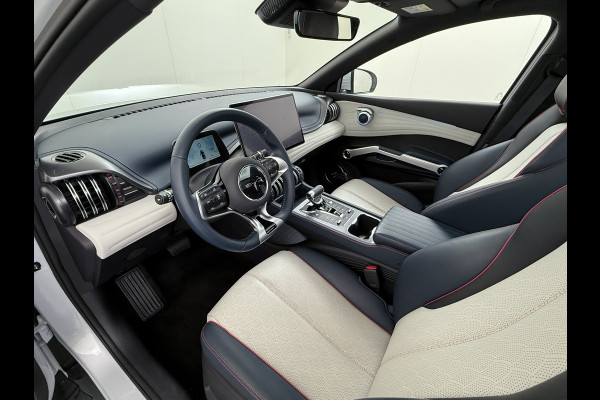 BYD ATTO 3 60kWh Design SOH 100% Panoramadak Leder+Elektr.Verst. Warmtepomp Adaptieve Cruise 360°Camera Apple Carplay Android Auto Elektr.A Verkeersbord detectie WiFi DAB Led Rijstrooksensor Keyless Smartphone Entry Fabrieksgarantie tot 20-12-2028/150.000km Garantie op de LFP Accu tot 20-12-2030/200.000km €44.000,- Nieuw! BYD ATTO 3 60kWh Design SOH 100% Panoramadak Leder+Elektr.Verst. Warmtepomp Adaptieve Cruise 360°Camera Apple Carplay Android Auto Elektr.A Verkeersbord detectie WiFi DAB Led Rijstrooksensor Keyless Smartphone Entry Fabrieksgarantie tot 20-12-2028/150.000km Garantie op de LFP Accu tot 20-12-2030/200.000km €44.000,- Nieuw!