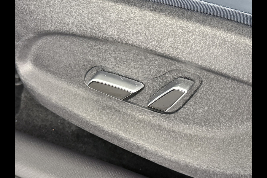 BYD ATTO 3 60kWh Design SOH 100% Panoramadak Leder+Elektr.Verst. Warmtepomp Adaptieve Cruise 360°Camera Apple Carplay Android Auto Elektr.A Verkeersbord detectie WiFi DAB Led Rijstrooksensor Keyless Smartphone Entry Fabrieksgarantie tot 20-12-2028/150.000km Garantie op de LFP Accu tot 20-12-2030/200.000km €44.000,- Nieuw! BYD ATTO 3 60kWh Design SOH 100% Panoramadak Leder+Elektr.Verst. Warmtepomp Adaptieve Cruise 360°Camera Apple Carplay Android Auto Elektr.A Verkeersbord detectie WiFi DAB Led Rijstrooksensor Keyless Smartphone Entry Fabrieksgarantie tot 20-12-2028/150.000km Garantie op de LFP Accu tot 20-12-2030/200.000km €44.000,- Nieuw!