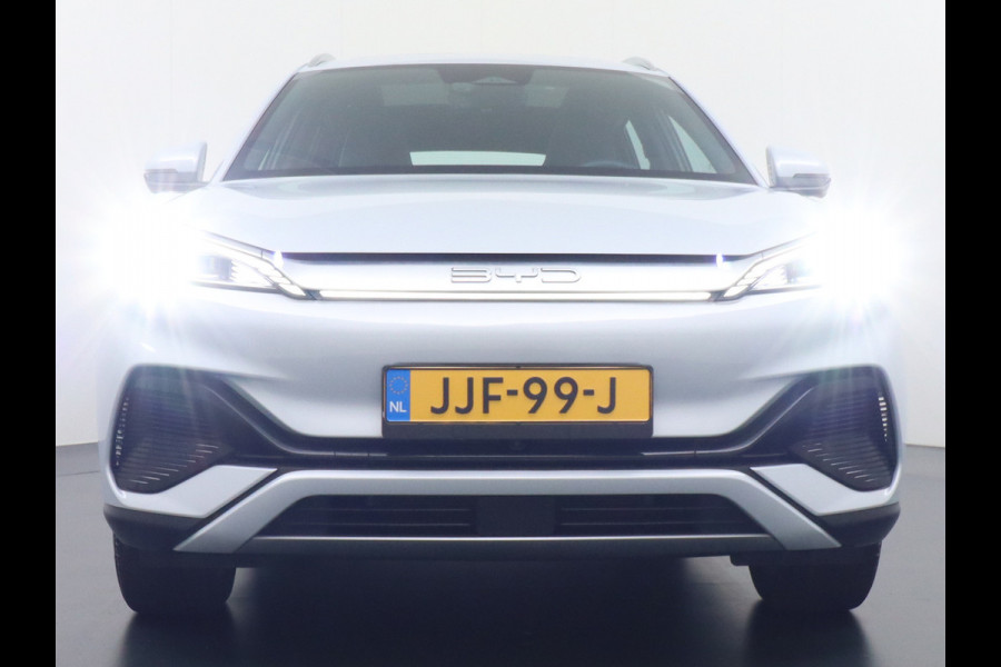 BYD ATTO 3 60kWh Design SOH 100% Panoramadak Leder+Elektr.Verst. Warmtepomp Adaptieve Cruise 360°Camera Apple Carplay Android Auto Elektr.A Verkeersbord detectie WiFi DAB Led Rijstrooksensor Keyless Smartphone Entry Fabrieksgarantie tot 20-12-2028/150.000km Garantie op de LFP Accu tot 20-12-2030/200.000km €44.000,- Nieuw! BYD ATTO 3 60kWh Design SOH 100% Panoramadak Leder+Elektr.Verst. Warmtepomp Adaptieve Cruise 360°Camera Apple Carplay Android Auto Elektr.A Verkeersbord detectie WiFi DAB Led Rijstrooksensor Keyless Smartphone Entry Fabrieksgarantie tot 20-12-2028/150.000km Garantie op de LFP Accu tot 20-12-2030/200.000km €44.000,- Nieuw!