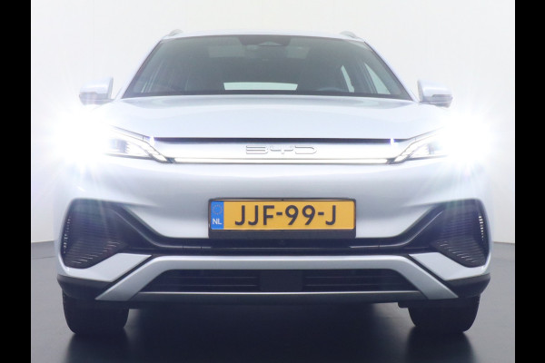 BYD ATTO 3 60kWh Design SOH 100% Panoramadak Leder+Elektr.Verst. Warmtepomp Adaptieve Cruise 360°Camera Apple Carplay Android Auto Elektr.A Verkeersbord detectie WiFi DAB Led Rijstrooksensor Keyless Smartphone Entry Fabrieksgarantie tot 20-12-2028/150.000km Garantie op de LFP Accu tot 20-12-2030/200.000km €44.000,- Nieuw! BYD ATTO 3 60kWh Design SOH 100% Panoramadak Leder+Elektr.Verst. Warmtepomp Adaptieve Cruise 360°Camera Apple Carplay Android Auto Elektr.A Verkeersbord detectie WiFi DAB Led Rijstrooksensor Keyless Smartphone Entry Fabrieksgarantie tot 20-12-2028/150.000km Garantie op de LFP Accu tot 20-12-2030/200.000km €44.000,- Nieuw!