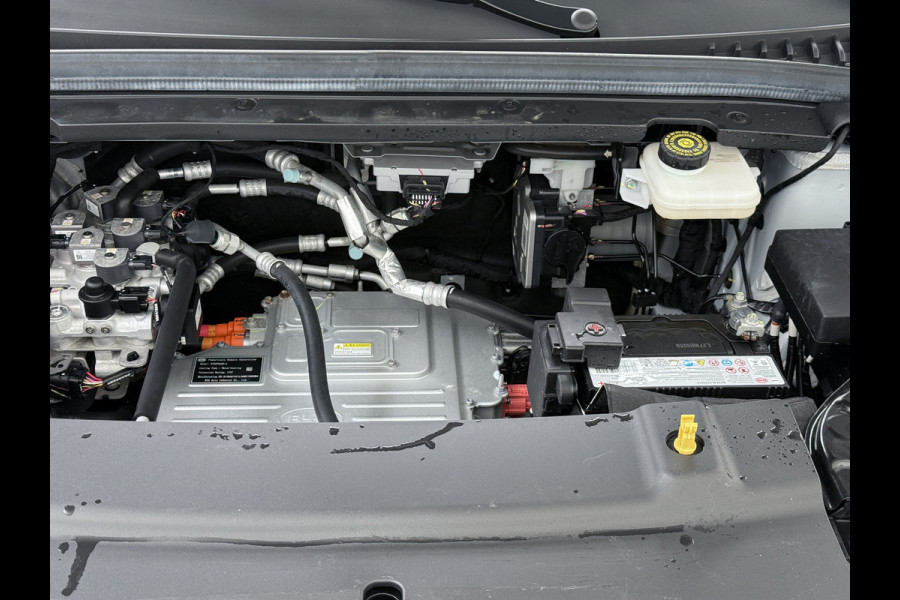 BYD ATTO 3 60kWh Design SOH 100% Panoramadak Leder+Elektr.Verst. Warmtepomp Adaptieve Cruise 360°Camera Apple Carplay Android Auto Elektr.A Verkeersbord detectie WiFi DAB Led Rijstrooksensor Keyless Smartphone Entry Fabrieksgarantie tot 20-12-2028/150.000km Garantie op de LFP Accu tot 20-12-2030/200.000km €44.000,- Nieuw! BYD ATTO 3 60kWh Design SOH 100% Panoramadak Leder+Elektr.Verst. Warmtepomp Adaptieve Cruise 360°Camera Apple Carplay Android Auto Elektr.A Verkeersbord detectie WiFi DAB Led Rijstrooksensor Keyless Smartphone Entry Fabrieksgarantie tot 20-12-2028/150.000km Garantie op de LFP Accu tot 20-12-2030/200.000km €44.000,- Nieuw!