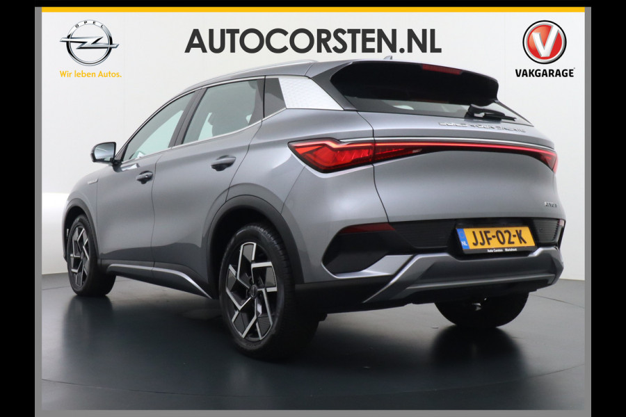 BYD ATTO 3 60kWh Design SOH 98% Pano-dak Leer+Elektr.Verst. Warmtepomp Adaptieve Cruise 360°Camera Apple Carplay Android Auto Elektr.Achter Verkeersbord detectie WiFi DAB Led Rijstrooksensor Keyless Smartphone Entry Fabrieksgarantie tot 20-12-2030/150.000km Garantie. Op de LFP Accu tot 20-12-2030/200.000km €44.000,- Nieuw! BYD ATTO 3 60kWh Design SOH 98% Pano-dak Leer+Elektr.Verst. Warmtepomp Adaptieve Cruise 360°Camera Apple Carplay Android Auto Elektr.Achter Verkeersbord detectie WiFi DAB Led Rijstrooksensor Keyless Smartphone Entry Fabrieksgarantie tot 20-12-2030/150.000km Garantie. Op de LFP Accu tot 20-12-2030/200.000km €44.000,- Nieuw!