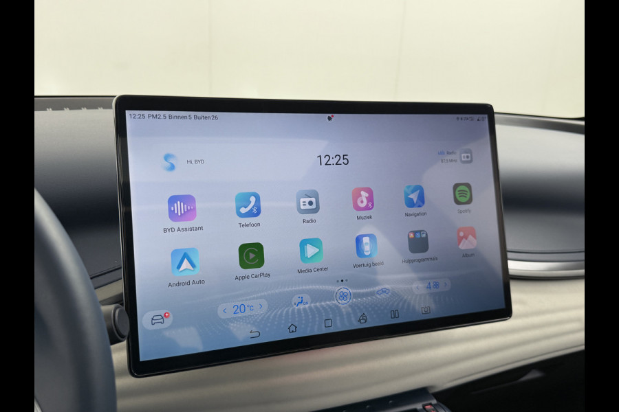 BYD ATTO 3 60kWh Design SOH 98% Pano-dak Leer+Elektr.Verst. Warmtepomp Adaptieve Cruise 360°Camera Apple Carplay Android Auto Elektr.Achter Verkeersbord detectie WiFi DAB Led Rijstrooksensor Keyless Smartphone Entry Fabrieksgarantie tot 20-12-2030/150.000km Garantie. Op de LFP Accu tot 20-12-2030/200.000km €44.000,- Nieuw! BYD ATTO 3 60kWh Design SOH 98% Pano-dak Leer+Elektr.Verst. Warmtepomp Adaptieve Cruise 360°Camera Apple Carplay Android Auto Elektr.Achter Verkeersbord detectie WiFi DAB Led Rijstrooksensor Keyless Smartphone Entry Fabrieksgarantie tot 20-12-2030/150.000km Garantie. Op de LFP Accu tot 20-12-2030/200.000km €44.000,- Nieuw!