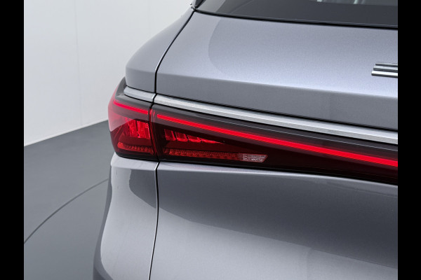 BYD ATTO 3 60kWh Design SOH 98% Pano-dak Leer+Elektr.Verst. Warmtepomp Adaptieve Cruise 360°Camera Apple Carplay Android Auto Elektr.Achter Verkeersbord detectie WiFi DAB Led Rijstrooksensor Keyless Smartphone Entry Fabrieksgarantie tot 20-12-2030/150.000km Garantie. Op de LFP Accu tot 20-12-2030/200.000km €44.000,- Nieuw! BYD ATTO 3 60kWh Design SOH 98% Pano-dak Leer+Elektr.Verst. Warmtepomp Adaptieve Cruise 360°Camera Apple Carplay Android Auto Elektr.Achter Verkeersbord detectie WiFi DAB Led Rijstrooksensor Keyless Smartphone Entry Fabrieksgarantie tot 20-12-2030/150.000km Garantie. Op de LFP Accu tot 20-12-2030/200.000km €44.000,- Nieuw!