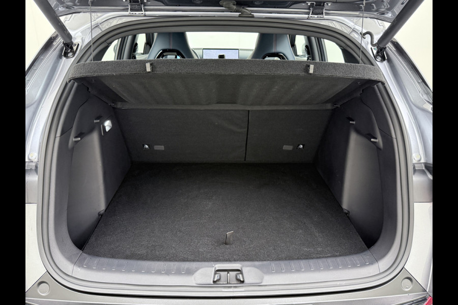 BYD ATTO 3 60kWh Design SOH 98% Pano-dak Leer+Elektr.Verst. Warmtepomp Adaptieve Cruise 360°Camera Apple Carplay Android Auto Elektr.Achter Verkeersbord detectie WiFi DAB Led Rijstrooksensor Keyless Smartphone Entry Fabrieksgarantie tot 20-12-2030/150.000km Garantie. Op de LFP Accu tot 20-12-2030/200.000km €44.000,- Nieuw! BYD ATTO 3 60kWh Design SOH 98% Pano-dak Leer+Elektr.Verst. Warmtepomp Adaptieve Cruise 360°Camera Apple Carplay Android Auto Elektr.Achter Verkeersbord detectie WiFi DAB Led Rijstrooksensor Keyless Smartphone Entry Fabrieksgarantie tot 20-12-2030/150.000km Garantie. Op de LFP Accu tot 20-12-2030/200.000km €44.000,- Nieuw!