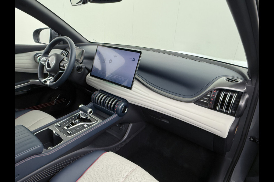 BYD ATTO 3 60kWh Design SOH 98% Pano-dak Leer+Elektr.Verst. Warmtepomp Adaptieve Cruise 360°Camera Apple Carplay Android Auto Elektr.Achter Verkeersbord detectie WiFi DAB Led Rijstrooksensor Keyless Smartphone Entry Fabrieksgarantie tot 20-12-2030/150.000km Garantie. Op de LFP Accu tot 20-12-2030/200.000km €44.000,- Nieuw! BYD ATTO 3 60kWh Design SOH 98% Pano-dak Leer+Elektr.Verst. Warmtepomp Adaptieve Cruise 360°Camera Apple Carplay Android Auto Elektr.Achter Verkeersbord detectie WiFi DAB Led Rijstrooksensor Keyless Smartphone Entry Fabrieksgarantie tot 20-12-2030/150.000km Garantie. Op de LFP Accu tot 20-12-2030/200.000km €44.000,- Nieuw!