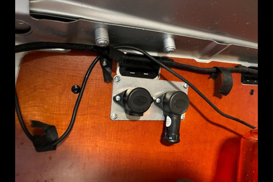 Mercedes-Benz Vito AUTOMAAT SERVICEWAGEN 114 CDI euro6 L2H1 Lang, BOTT Kasten, Omvormer, Standkachel, Metallic lak, RIJKLAARPRIJS! Mercedes-Benz Vito AUTOMAAT SERVICEWAGEN 114 CDI euro6 L2H1 Lang, BOTT Kasten, Omvormer, Standkachel, Metallic lak, RIJKLAARPRIJS!