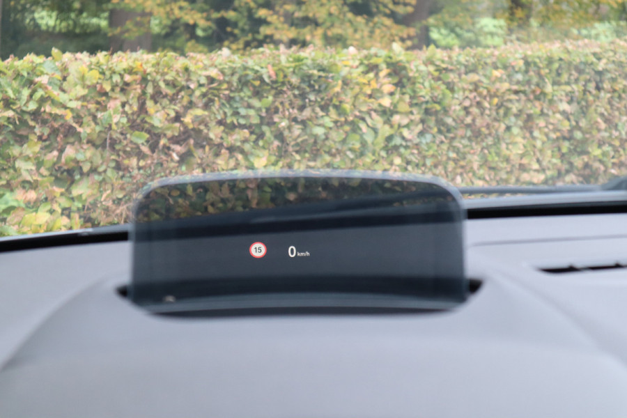 BMW 2 Serie Gran Tourer 218i High Executive Edition | Pano | Camera | ACC | Trekhaak | Automaat |