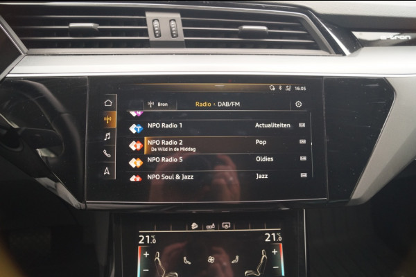 Audi e-tron 50 Quattro 71kWh Business Edition Plus -PANO-LEER-ECC- Audi e-tron 50 Quattro 71kWh Business Edition Plus -PANO-LEER-ECC-