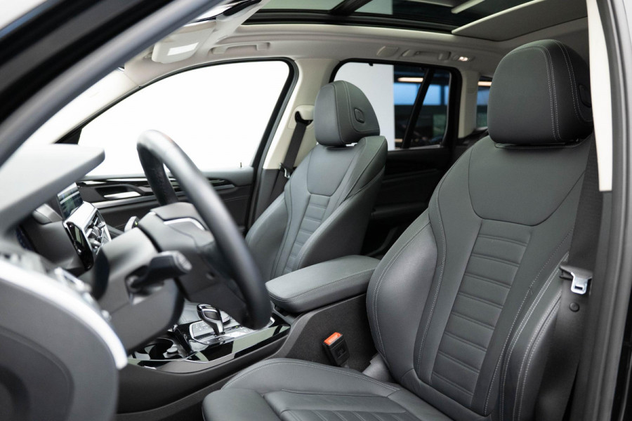 BMW X3 xDrive20i Business Edition Plus |Pano|Leder|Adaptive|