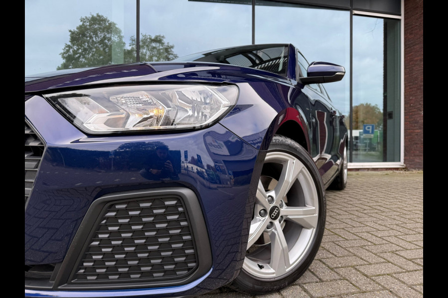 Audi A1 Sportback 30 TFSI Pro Line - Automaat - Media Apple/Android - Virt.Cockpit - Org.NL Audi A1 Sportback 30 TFSI Pro Line - Automaat - Media Apple/Android - Virt.Cockpit - Org.NL