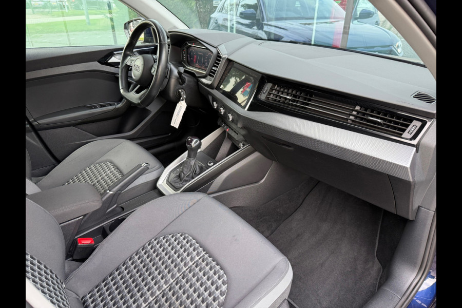 Audi A1 Sportback 30 TFSI Pro Line - Automaat - Media Apple/Android - Virt.Cockpit - Org.NL Audi A1 Sportback 30 TFSI Pro Line - Automaat - Media Apple/Android - Virt.Cockpit - Org.NL