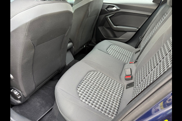 Audi A1 Sportback 30 TFSI Pro Line - Automaat - Media Apple/Android - Virt.Cockpit - Org.NL Audi A1 Sportback 30 TFSI Pro Line - Automaat - Media Apple/Android - Virt.Cockpit - Org.NL