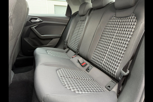 Audi A1 Sportback 30 TFSI Pro Line - Automaat - Media Apple/Android - Virt.Cockpit - Org.NL Audi A1 Sportback 30 TFSI Pro Line - Automaat - Media Apple/Android - Virt.Cockpit - Org.NL