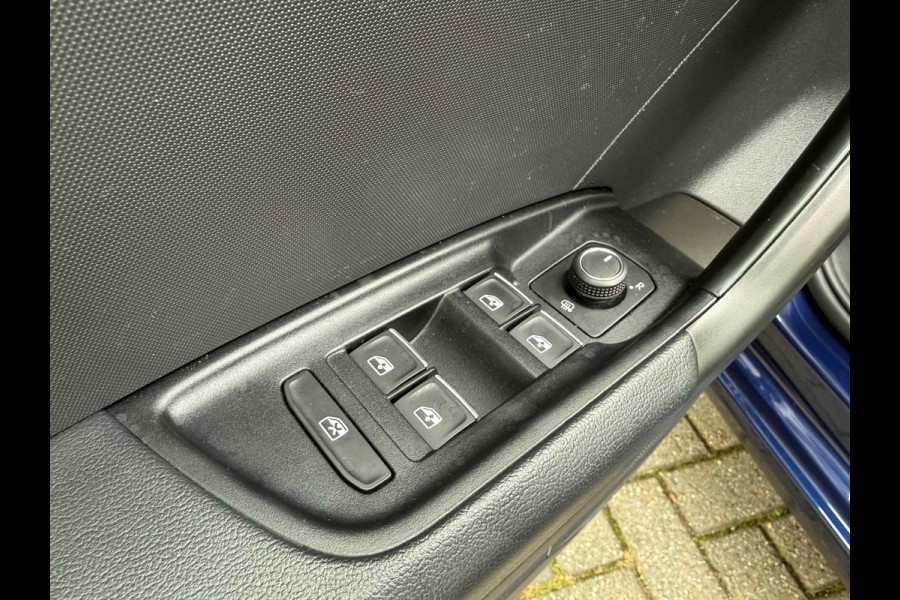 Audi A1 Sportback 30 TFSI Pro Line - Automaat - Media Apple/Android - Virt.Cockpit - Org.NL Audi A1 Sportback 30 TFSI Pro Line - Automaat - Media Apple/Android - Virt.Cockpit - Org.NL