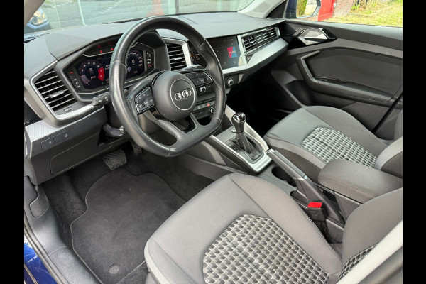 Audi A1 Sportback 30 TFSI Pro Line - Automaat - Media Apple/Android - Virt.Cockpit - Org.NL Audi A1 Sportback 30 TFSI Pro Line - Automaat - Media Apple/Android - Virt.Cockpit - Org.NL
