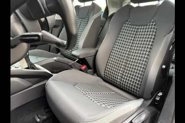 Audi A1 Sportback 30 TFSI Pro Line - Automaat - Media Apple/Android - Virt.Cockpit - Org.NL Audi A1 Sportback 30 TFSI Pro Line - Automaat - Media Apple/Android - Virt.Cockpit - Org.NL