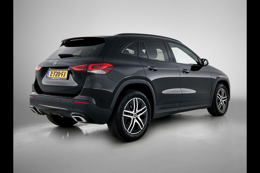 Mercedes-Benz GLA 200 Black Line 163PK CAMERA | NAVI | STOF-LEDER Mercedes-Benz GLA 200 Black Line 163PK CAMERA | NAVI | STOF-LEDER