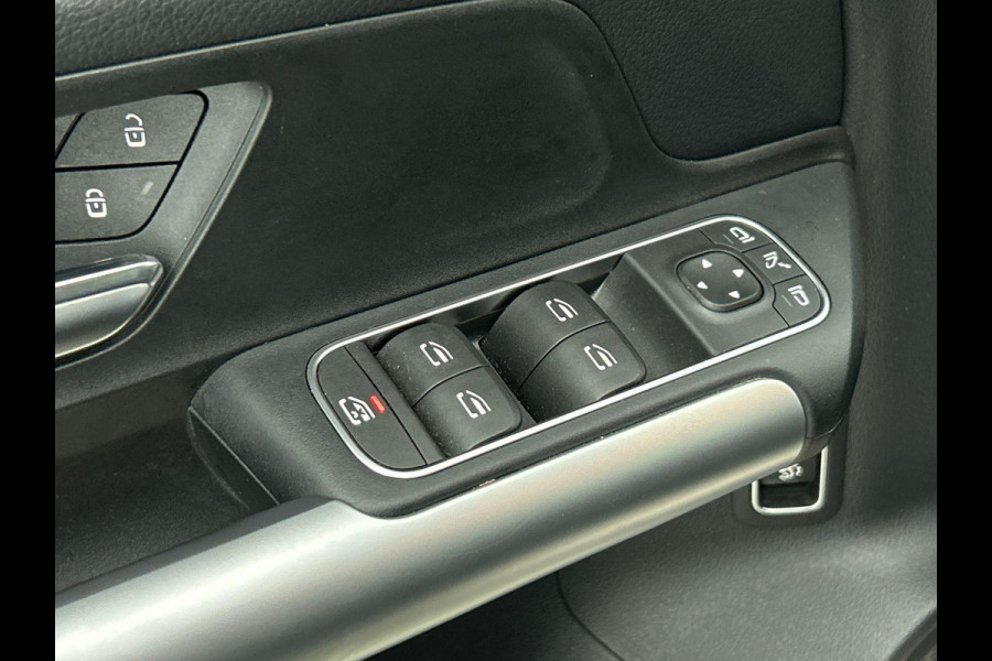 Mercedes-Benz GLA 200 Black Line 163PK CAMERA | NAVI | STOF-LEDER Mercedes-Benz GLA 200 Black Line 163PK CAMERA | NAVI | STOF-LEDER