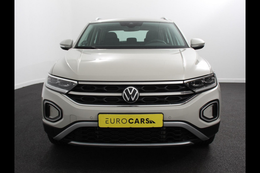 Volkswagen T-Roc 1.5 TSI 150pk DSG Style Edition | Navigatie | Apple Carplay/Android Auto | Camera | Parkeersensoren | Adaptive Cruise Control | Dodehoek Assistent | Elektrische achterklep | Stoel- en stuurverwarming | Full Led | Climate Control | Lichtmetalen velgen Volkswagen T-Roc 1.5 TSI 150pk DSG Style Edition | Navigatie | Apple Carplay/Android Auto | Camera | Parkeersensoren | Adaptive Cruise Control | Dodehoek Assistent | Elektrische achterklep | Stoel- en stuurverwarming | Full Led | Climate Control | Lichtmetalen velgen