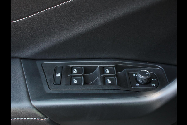 Volkswagen T-Roc 1.5 TSI 150pk DSG Style Edition | Navigatie | Apple Carplay/Android Auto | Camera | Parkeersensoren | Adaptive Cruise Control | Dodehoek Assistent | Elektrische achterklep | Stoel- en stuurverwarming | Full Led | Climate Control | Lichtmetalen velgen Volkswagen T-Roc 1.5 TSI 150pk DSG Style Edition | Navigatie | Apple Carplay/Android Auto | Camera | Parkeersensoren | Adaptive Cruise Control | Dodehoek Assistent | Elektrische achterklep | Stoel- en stuurverwarming | Full Led | Climate Control | Lichtmetalen velgen