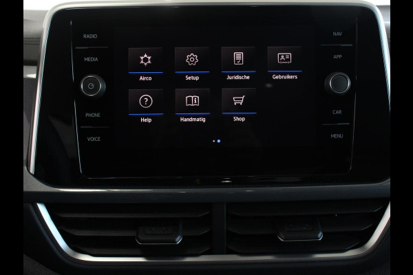 Volkswagen T-Roc 1.5 TSI 150pk DSG Style Edition | Navigatie | Apple Carplay/Android Auto | Camera | Parkeersensoren | Adaptive Cruise Control | Dodehoek Assistent | Elektrische achterklep | Stoel- en stuurverwarming | Full Led | Climate Control | Lichtmetalen velgen Volkswagen T-Roc 1.5 TSI 150pk DSG Style Edition | Navigatie | Apple Carplay/Android Auto | Camera | Parkeersensoren | Adaptive Cruise Control | Dodehoek Assistent | Elektrische achterklep | Stoel- en stuurverwarming | Full Led | Climate Control | Lichtmetalen velgen