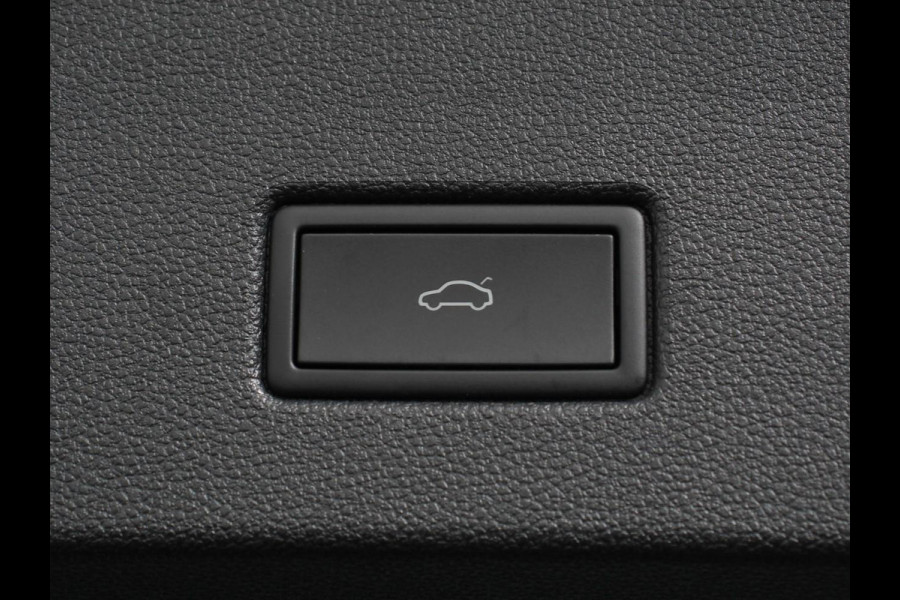 Volkswagen T-Roc 1.5 TSI 150pk DSG Style Edition | Navigatie | Apple Carplay/Android Auto | Camera | Parkeersensoren | Adaptive Cruise Control | Dodehoek Assistent | Elektrische achterklep | Stoel- en stuurverwarming | Full Led | Climate Control | Lichtmetalen velgen Volkswagen T-Roc 1.5 TSI 150pk DSG Style Edition | Navigatie | Apple Carplay/Android Auto | Camera | Parkeersensoren | Adaptive Cruise Control | Dodehoek Assistent | Elektrische achterklep | Stoel- en stuurverwarming | Full Led | Climate Control | Lichtmetalen velgen