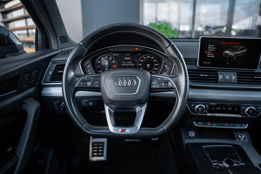 Audi SQ5 3.0 TFSI quattro Pro Line Plus - Panorama | RS Seats | B&O | Audi SQ5 3.0 TFSI quattro Pro Line Plus - Panorama | RS Seats | B&O |