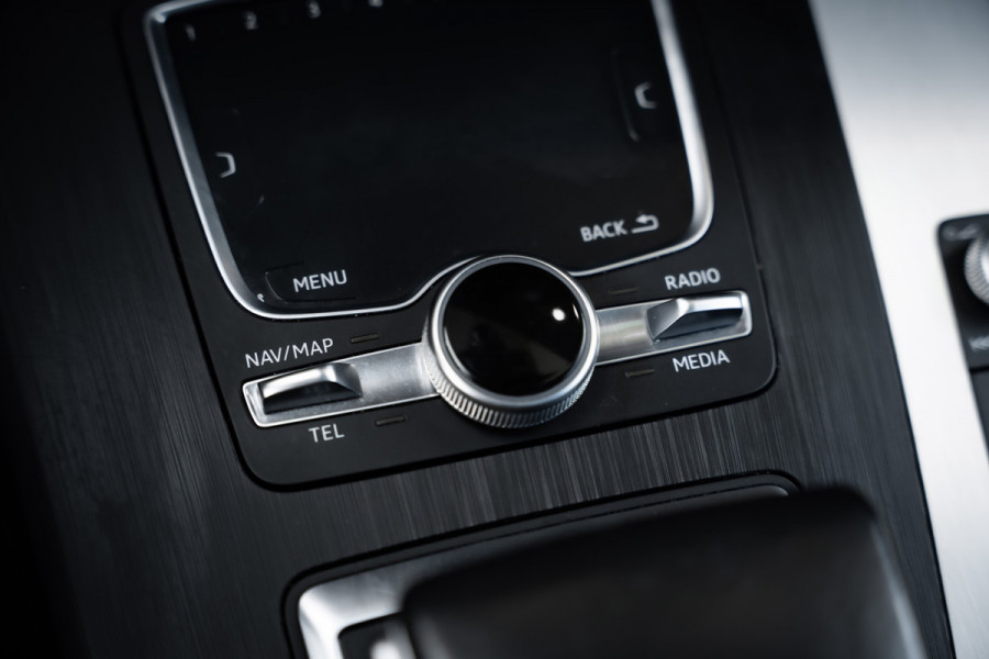 Audi SQ5 3.0 TFSI quattro Pro Line Plus - Panorama | RS Seats | B&O | Audi SQ5 3.0 TFSI quattro Pro Line Plus - Panorama | RS Seats | B&O |