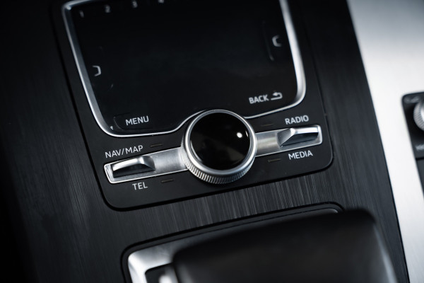 Audi SQ5 3.0 TFSI quattro Pro Line Plus - Panorama | RS Seats | B&O | Audi SQ5 3.0 TFSI quattro Pro Line Plus - Panorama | RS Seats | B&O |