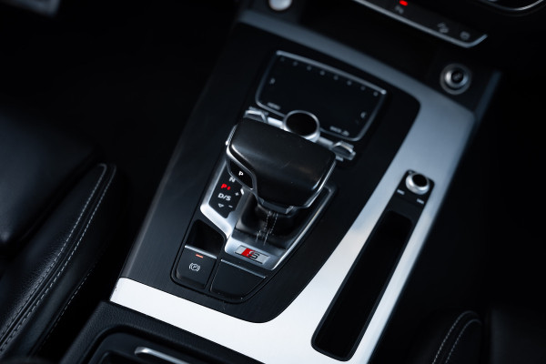 Audi SQ5 3.0 TFSI quattro Pro Line Plus - Panorama | RS Seats | B&O | Audi SQ5 3.0 TFSI quattro Pro Line Plus - Panorama | RS Seats | B&O |