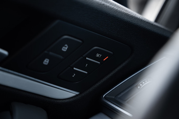 Audi SQ5 3.0 TFSI quattro Pro Line Plus - Panorama | RS Seats | B&O | Audi SQ5 3.0 TFSI quattro Pro Line Plus - Panorama | RS Seats | B&O |