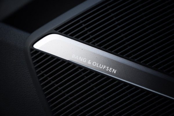 Audi SQ5 3.0 TFSI quattro Pro Line Plus - Panorama | RS Seats | B&O | Audi SQ5 3.0 TFSI quattro Pro Line Plus - Panorama | RS Seats | B&O |