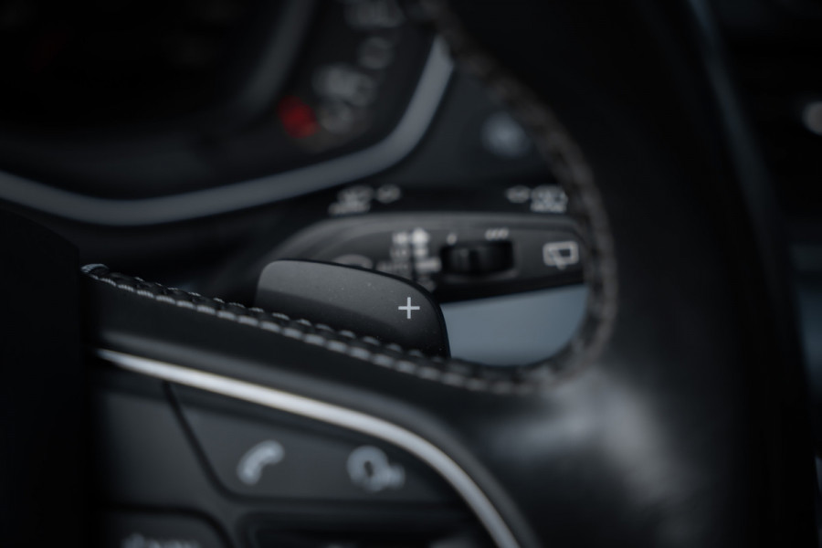 Audi SQ5 3.0 TFSI quattro Pro Line Plus - Panorama | RS Seats | B&O | Audi SQ5 3.0 TFSI quattro Pro Line Plus - Panorama | RS Seats | B&O |